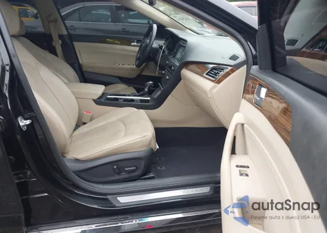 2017 Hyundai Sonata Limited из США, поврежденный, VIN 5NPE34AFXHH568424